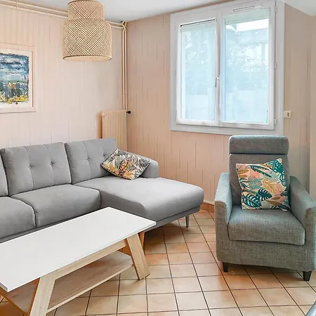 Сasa de vacaciones Maison Familiale A 500m Des Plages Avec Jardin *