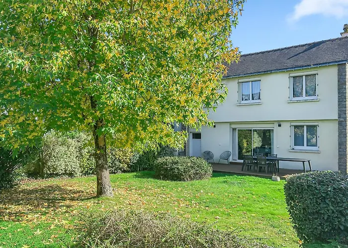 Maison Familiale à 500m Des Plages Avec Jardin *