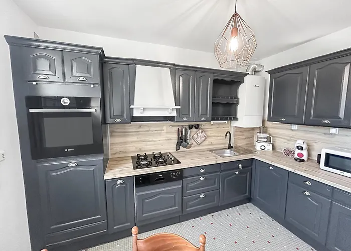 Maison Familiale à 500m Des Plages Avec Jardin